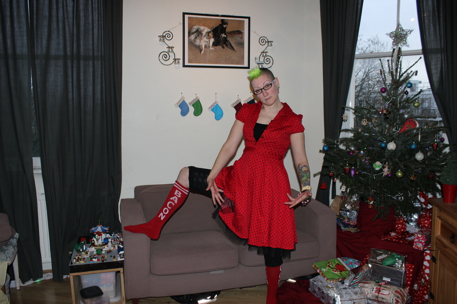 Jamie, Tyler, Pascale, and Frances next to the tree